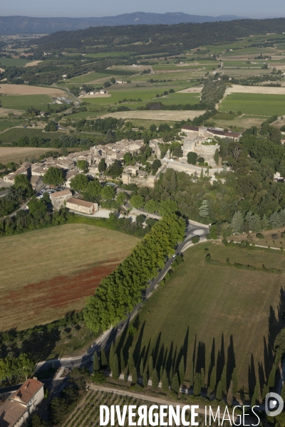 Vue aérienne du Luberon