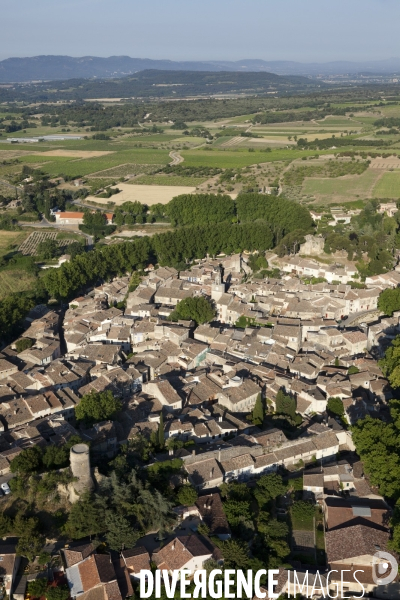 Vue aérienne du Luberon