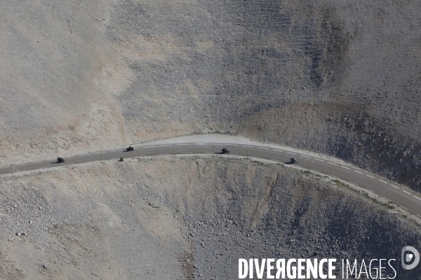 Vue aerienne du Mont Ventoux