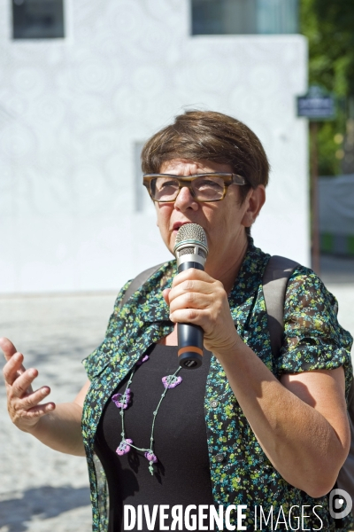 .Portrait d  Eva Samuel, architecte coordinatrice du projet de renovation urbaine. L  ecoquartier Frequel-Fontarabie dans le 20 eme arrondissement de Paris, premier label national ecoquartier