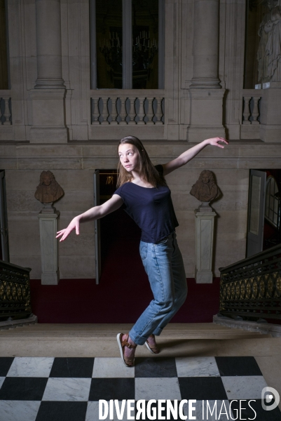 Portrait de claire de la rue du can, de la comedie francaise.