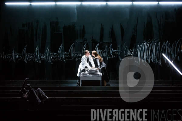 Alceste de Christoph Willibald Gluck ,  Mise en scène Olivier Py ,   MARC MINKOWSKI Direction musicale OLIVIER PY Mise en scène