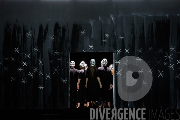 Alceste de Christoph Willibald Gluck ,  Mise en scène Olivier Py ,   MARC MINKOWSKI Direction musicale OLIVIER PY Mise en scène