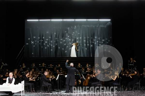Alceste de Christoph Willibald Gluck ,  Mise en scène Olivier Py ,   MARC MINKOWSKI Direction musicale OLIVIER PY Mise en scène