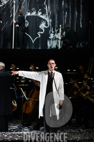 Alceste de Christoph Willibald Gluck ,  Mise en scène Olivier Py ,   MARC MINKOWSKI Direction musicale OLIVIER PY Mise en scène