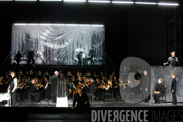 Alceste de Christoph Willibald Gluck ,  Mise en scène Olivier Py ,   MARC MINKOWSKI Direction musicale OLIVIER PY Mise en scène
