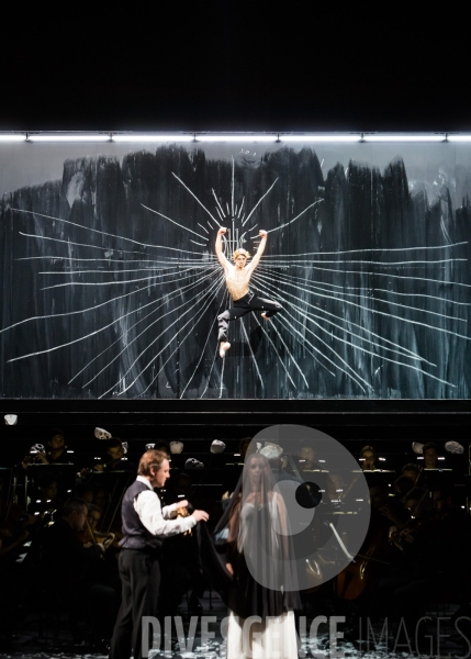 Alceste de Christoph Willibald Gluck ,  Mise en scène Olivier Py ,   MARC MINKOWSKI Direction musicale OLIVIER PY Mise en scène