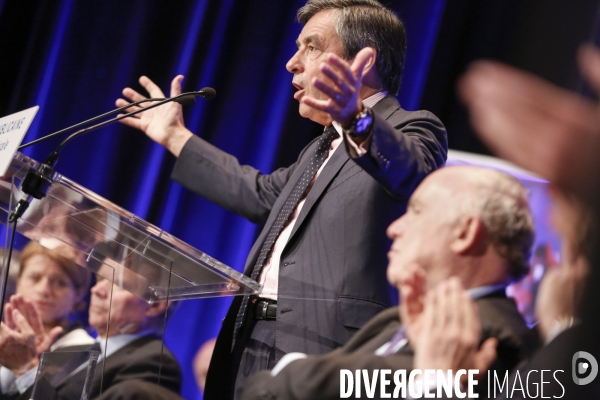 François Fillon: AG de Force républicaine