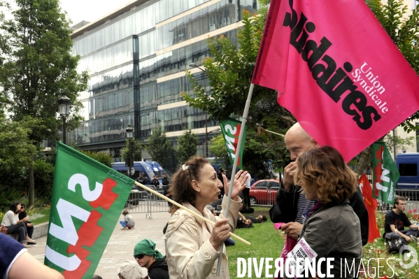 Manifestation contre la loi sur le renseignement