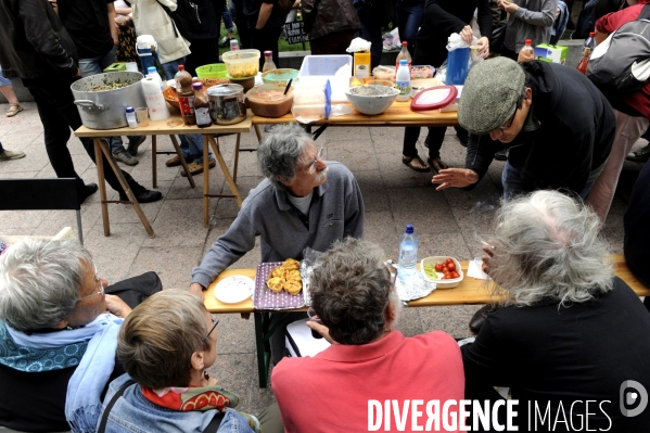 Manifestation contre la loi sur le renseignement