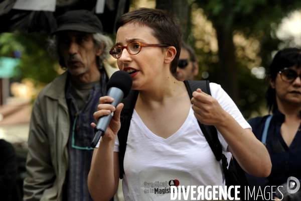 Manifestation contre la loi sur le renseignement