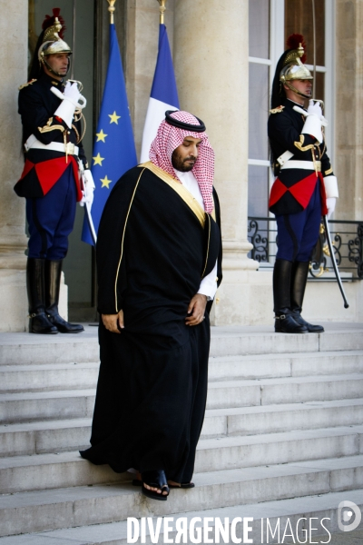 Entretien de François HOLLANDE avec M. Mohamed bin Salman bin Abdulaziz Al SAOUD, vice-prince héritier du Royaume d Arabie Saoudite et ministre de la défense.