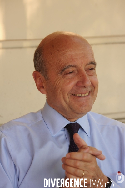 Alain Juppé en camapagne pour les primaires des Républicains à Saint Dizier