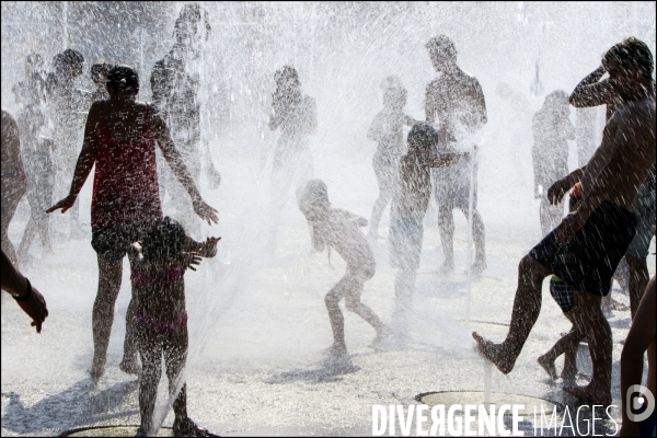 Illustratiion sur la canicule qui frappe Paris.