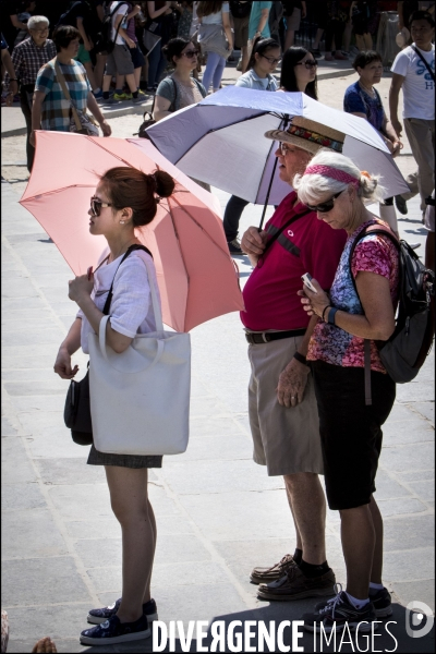 Illustratiion sur la canicule qui frappe Paris.