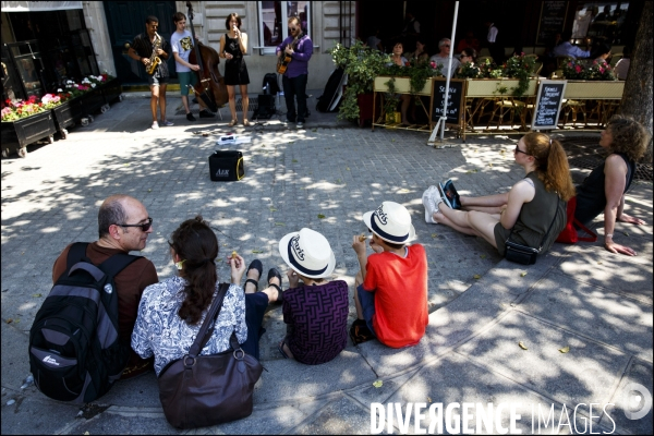 Illustratiion sur la canicule qui frappe Paris.