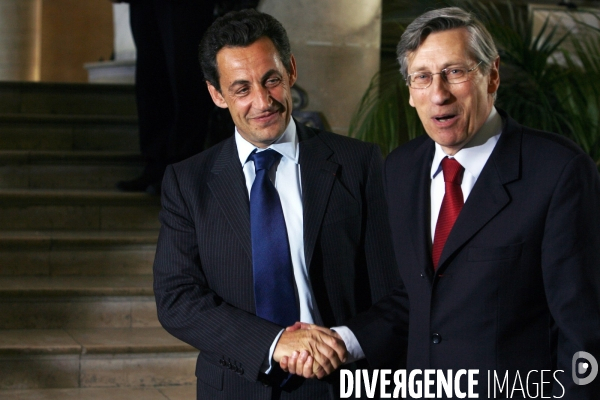Nicolas sarkozy: meeting a rouen avec le depute-maire pierre albertini(udf) et co-organisateur de la campagne de francois bayrou