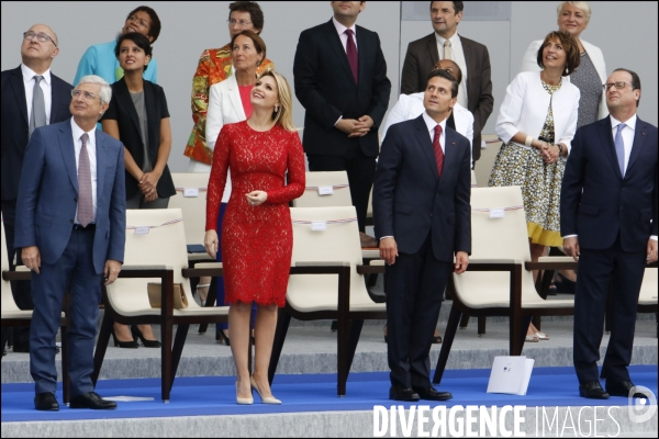 Cérémonie et défilé du 14 juillet 2015 dont l invité d honneur est le président de la république mexicaine, Enrique Pena Nieto et son épouse Angelica Rivera.