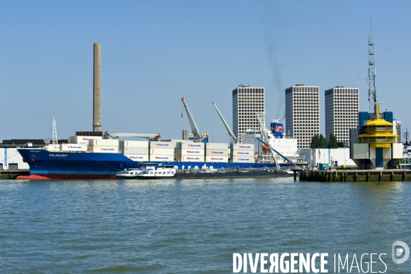 Croisiere dans le port de Rotterdam