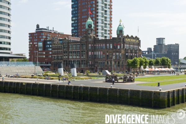 Croisiere dans le port de Rotterdam
