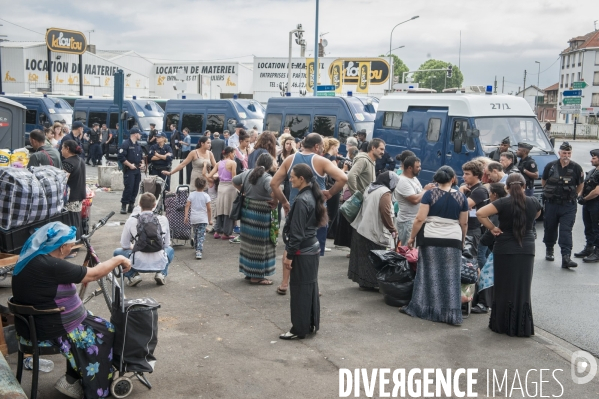 Evacuation du bidonville  La Folie  à Bobigny