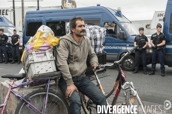 Evacuation du bidonville  La Folie  à Bobigny