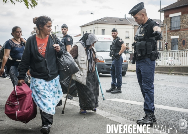 Evacuation du bidonville  La Folie  à Bobigny