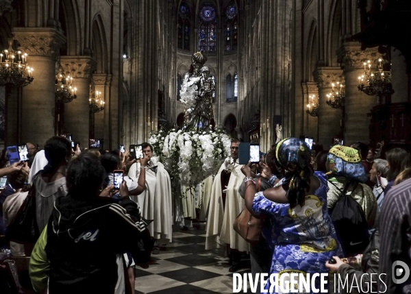 Fêtes de l  Assomption de la Vierge Marie - Archidiocèse de-Paris - Cathédrale Notre-Dame de Paris - Vendredi 14 et samedi 15 Août 2015