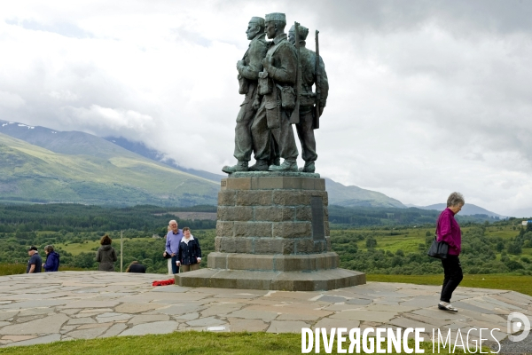 L  Ecosse. Scotland.Spean Bridge.Monument commemoratif des commandos. Le centre de formation des commandos a forme les fusilliers marins du Cdt Kieffer