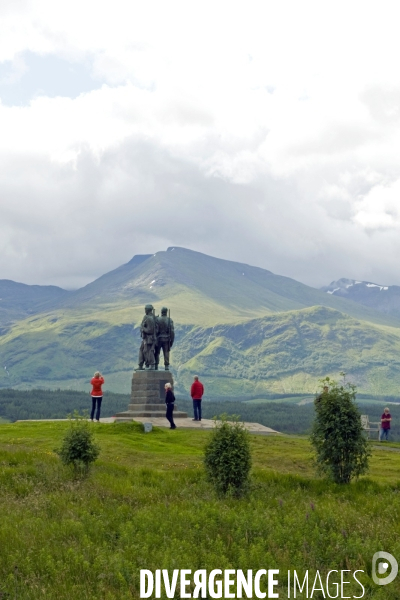 L  Ecosse. Scotland.Spean Bridge.Monument commemoratif des commandos. Le centre de formation des commandos a forme les fusilliers marins du Cdt Kieffer