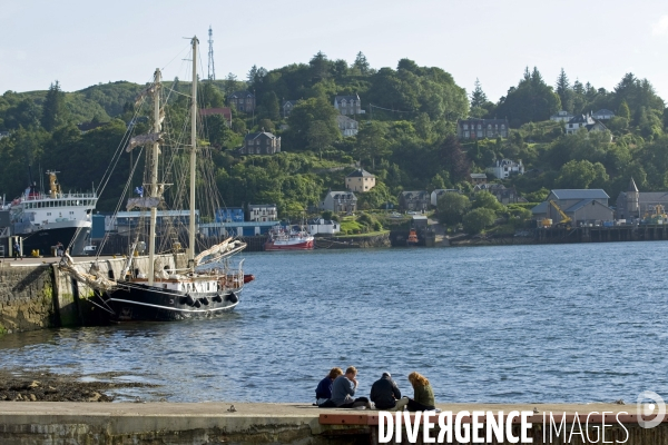 L  Ecosse. Scotland.Oban,petite station balenaire au sud ouest des Highlands,port de peche .