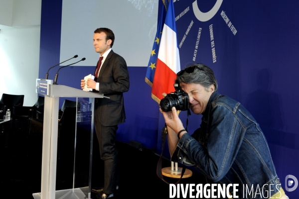 Emmanuel MACRON à Nantes lance la Nouvelle France Industrielle