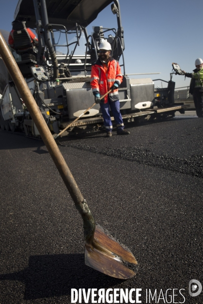 L autoroute A9 se dédouble