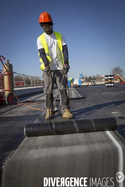 L autoroute A9 se dédouble