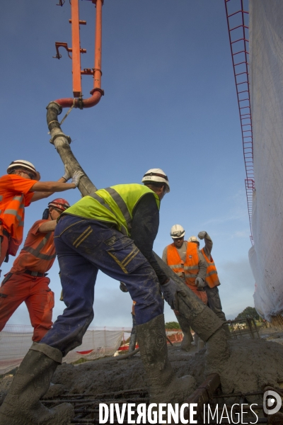 L autoroute A9 se dédouble