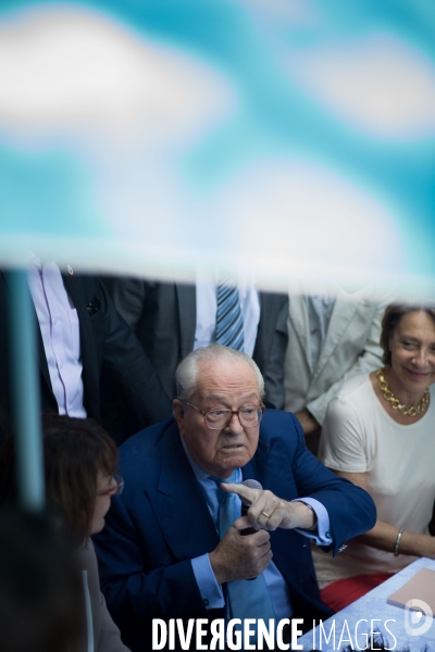 Repas dissident de JM Le PEN