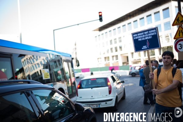 Manif du FN contre la  pédopornographie 