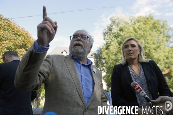Regionales. marine le pen wallerand de saint just