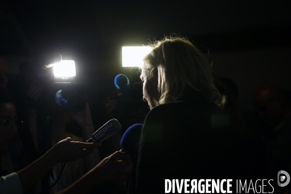 Regionales. marine le pen wallerand de saint just
