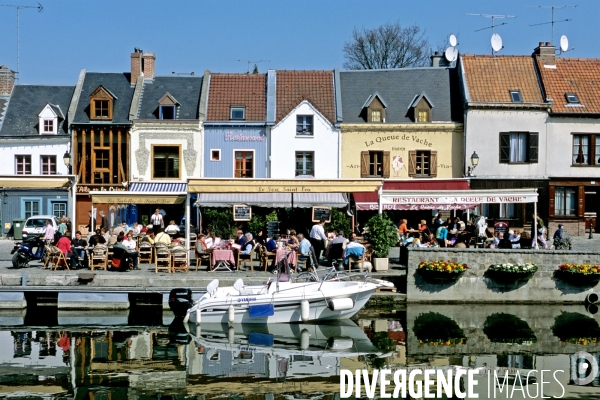 Des villes. Amiens.Quartier Saint Leu.