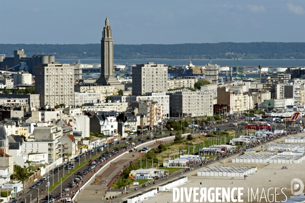 Des villes.Le Havre.Vue sur le front de mer depuis saint Adresse
