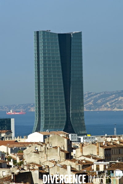 Des villes. Marseille.Le siege de la compagnie de transport maritime CGM