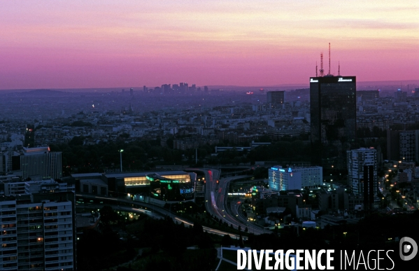 Des villes.Bagnolet.Un echangeur de nuit