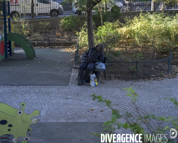 Maitre chien, square Jessaint, la Chapelle Paris Nord.