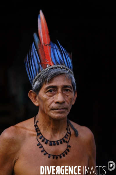 BRESIL Amazonie : Peuple MUNDURUCU du rio Tapajos