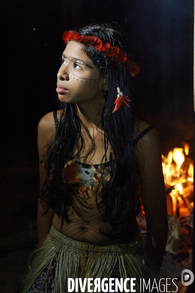 BRESIL Amazonie : Peuple MUNDURUCU du rio Tapajos