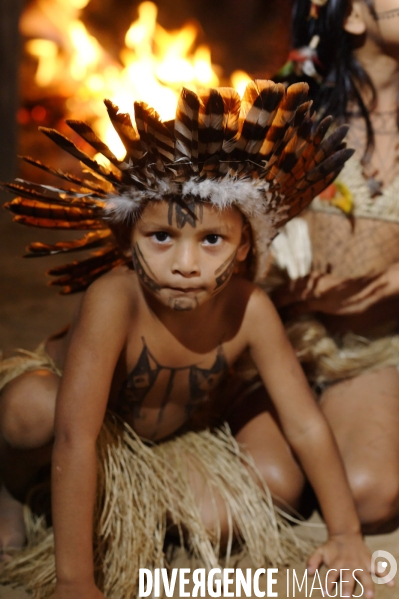 BRESIL Amazonie : Peuple MUNDURUCU du rio Tapajos