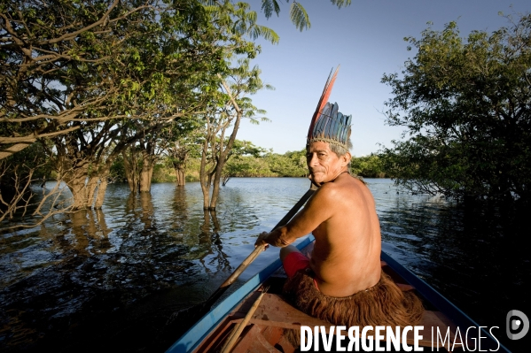 BRESIL Amazonie : Peuple MUNDURUCU du rio Tapajos