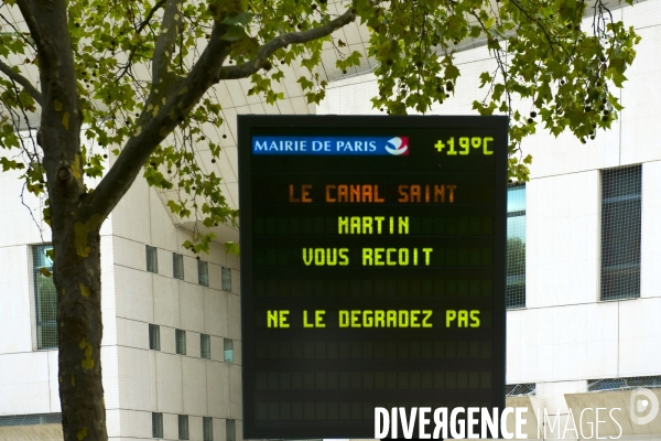 Illustration Septembre2015.Paris.Annonce de la mairie concernant la proprete du canal saint Martin.