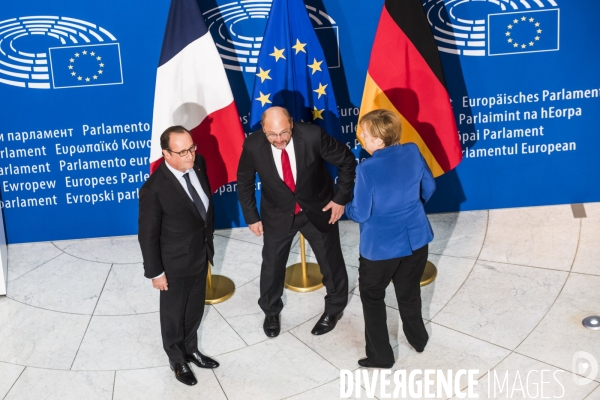 Francois Hollande et Angela Merkel au Parlement Européen